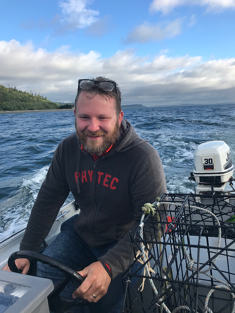Craig_crabbing